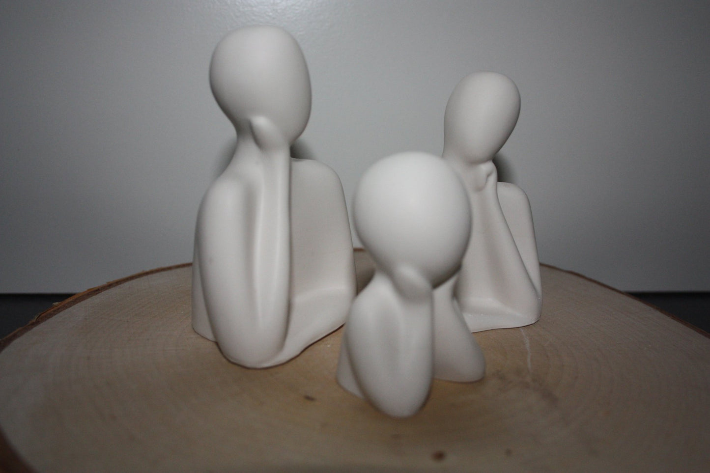 Trio de statuettes décoratives - Résilience