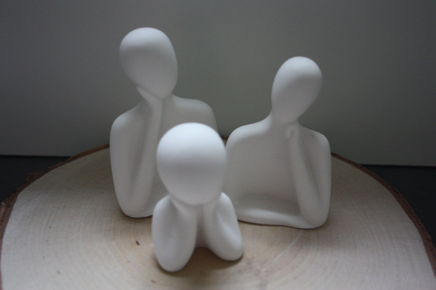 Trio de statuettes décoratives - Résilience
